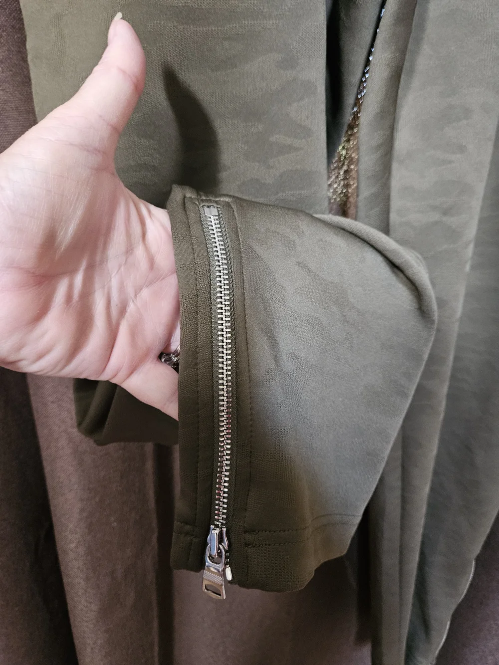 Banana Republic Olive Drawstring Pants